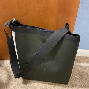 EUC Rothy’s Bucket Bag